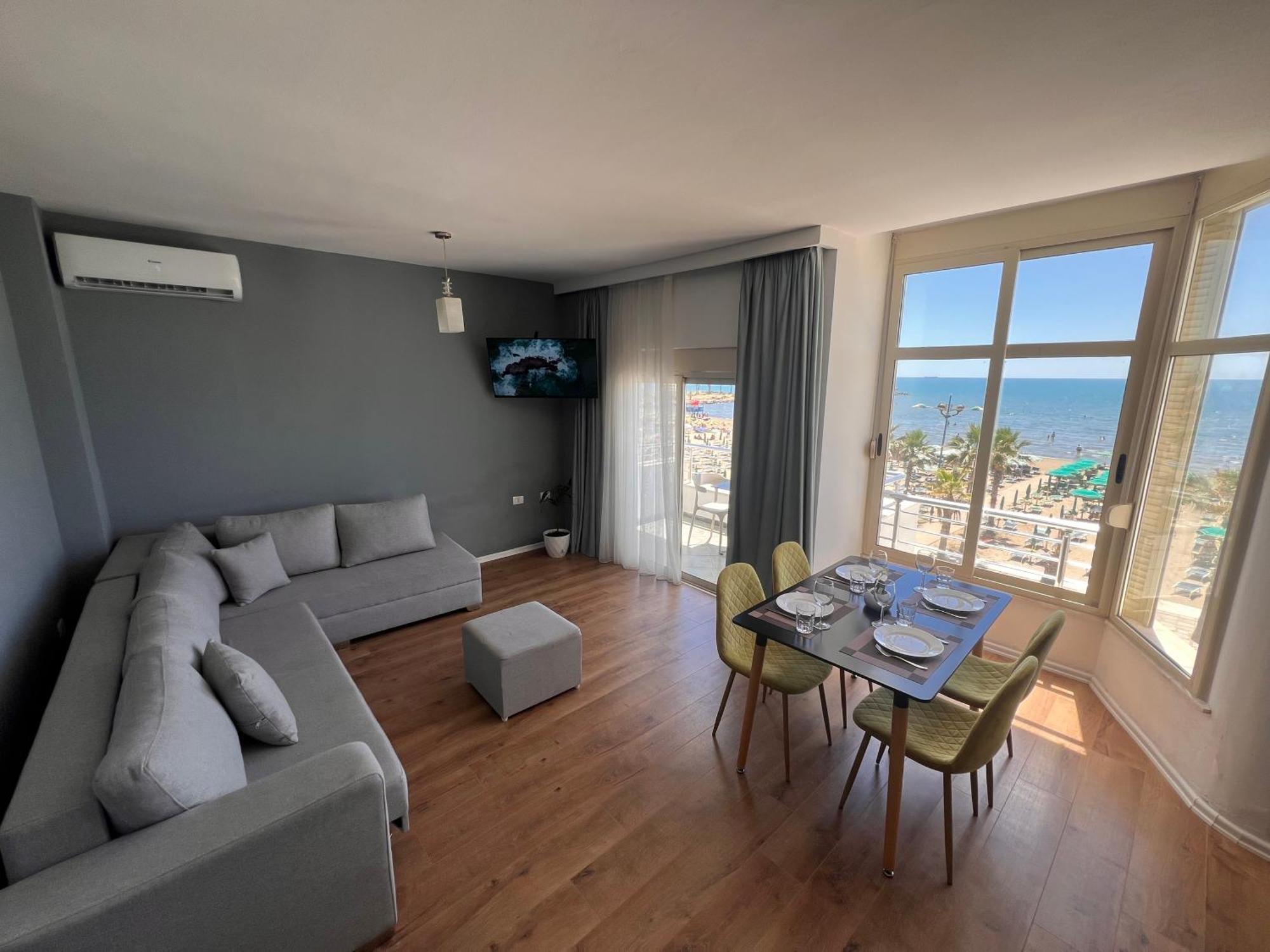 Wave Beachfront Apartments Драч Екстериор снимка
